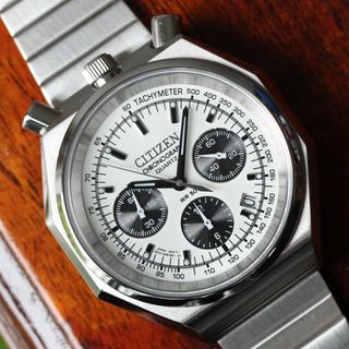 (Category: ) located in . Submitted by 1minutewatchguy (Listing ID 1404851641, Image 1). Description: .
