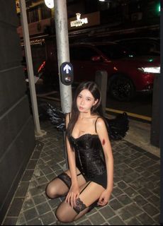 (Category: ) located in . Submitted by hiininy (Listing ID 1404937124, Image 1). Description: .