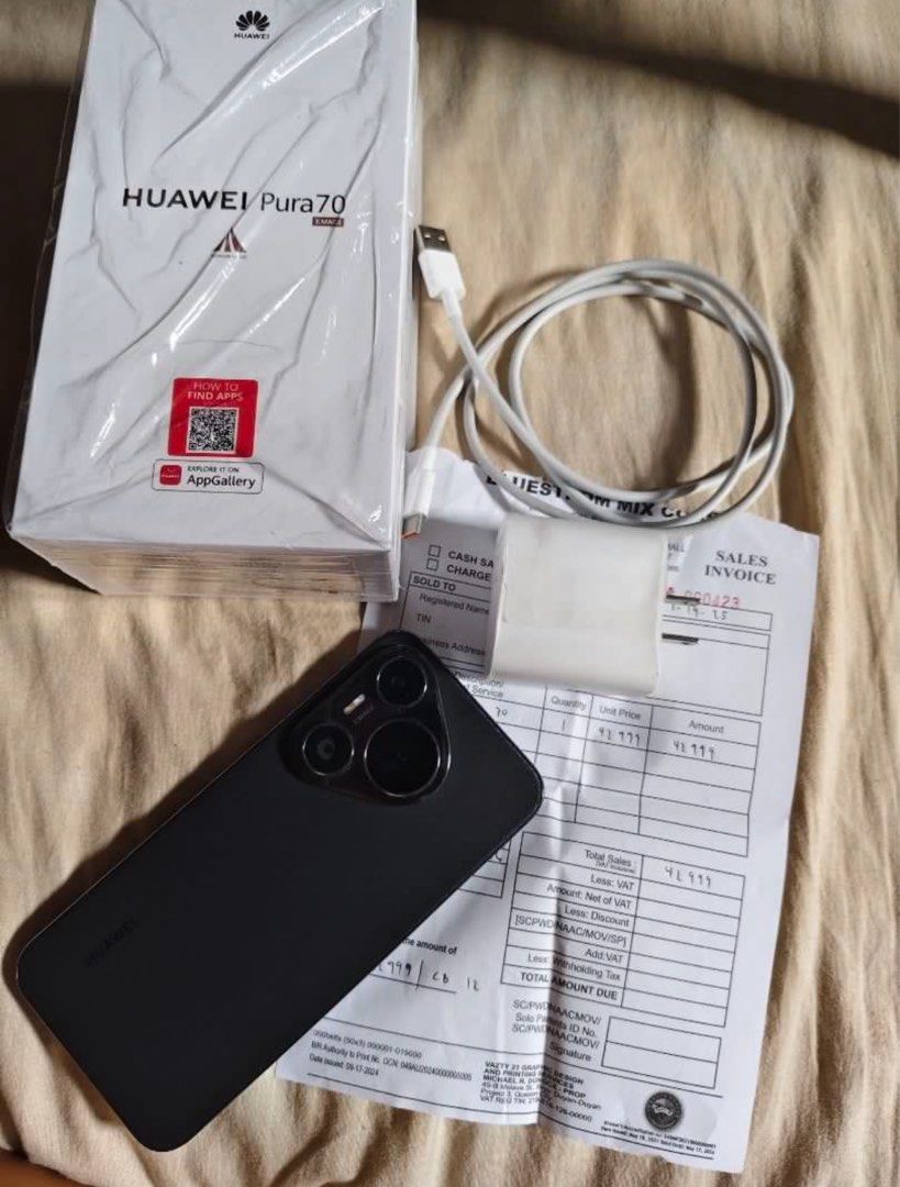 Huawei Pura 70 (Category: Huawei) located in Cainta. Submitted by jamorie (Listing ID 1404840435, Image 1). Description: With box and receipt under warranty With free case Last price. Non nego.
