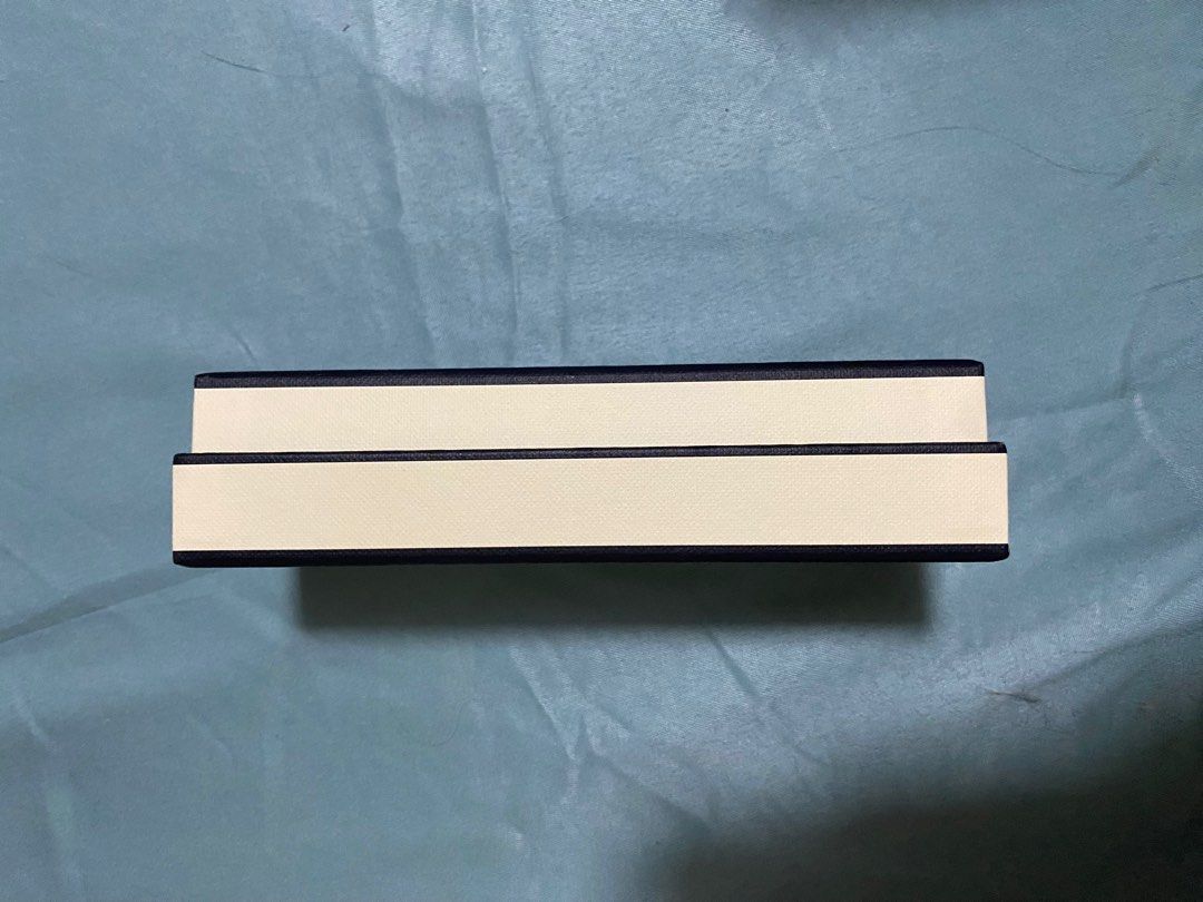 Jo Malone London Perfume BOX 30ml (Category: Fragrance & Deodorants) located in Quezon City. Submitted by harleys_stuff (Listing ID 1404926484, Image 3). Description: - Authentic Jo Malone London perfume BOX - Box Size: 30ml - Includes: Box, bottle holder, and black ribbon - Box condition: Good **BOX only, perfume not included.