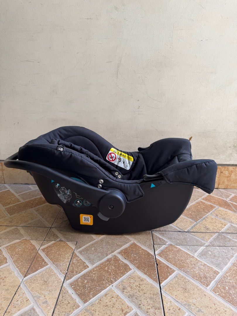 Joie Juva Infant Car Seat (Category: Car Seats) located in Pasig City. Submitted by shopkjo (Listing ID 1404778151, Image 1). Description: - Owned since 2023 (second hand) - Well maintained condition - No damage or defects .
