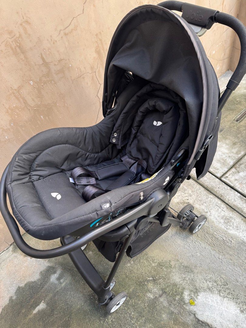 Joie Juva Travel System (Category: Strollers) located in Pasig City. Submitted by shopkjo (Listing ID 1404777781, Image 2). Description: - Owned since 2021 - No defects or damage just normal signs of use and age .