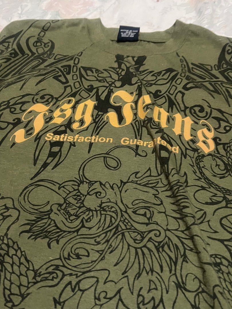 JSG Jeans Dragon Graphic T-Shirt (Category: Tshirts & Polo Shirts ) located in Muntinlupa City. Submitted by evluna (Listing ID 1404854119, Image 2). Description: ☆⋆｡𖦹°‧★ ₊˚⊹⋆ ﹡ fits L ☆⋆｡𖦹°‧★ ₊˚⊹⋆ Courier: J&T, Lalamove MOP: Gcash (no COD) ⤷ for any questions, kindly send a message my way~ ໒꒰ྀིっ˕ -｡꒱ྀི১ ☆⋆｡𖦹°‧★ ₊˚⊹⋆.