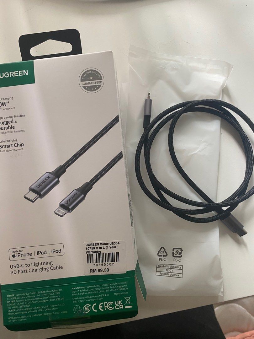Lightning Cable (Category: Chargers & Cables) located in Kuala Lumpur. Submitted by theflow_8 (Listing ID 1404798404, Image 1). Description: Just use 1x ( Still New ) -Original price RM69, selling for RM50 - UGREEN USB-C to Lightning Cable - 1 meter length - Black color - Supports fast charging (20W+) - Durable braided design - Compatible with iPhone, iPad, and iPod.