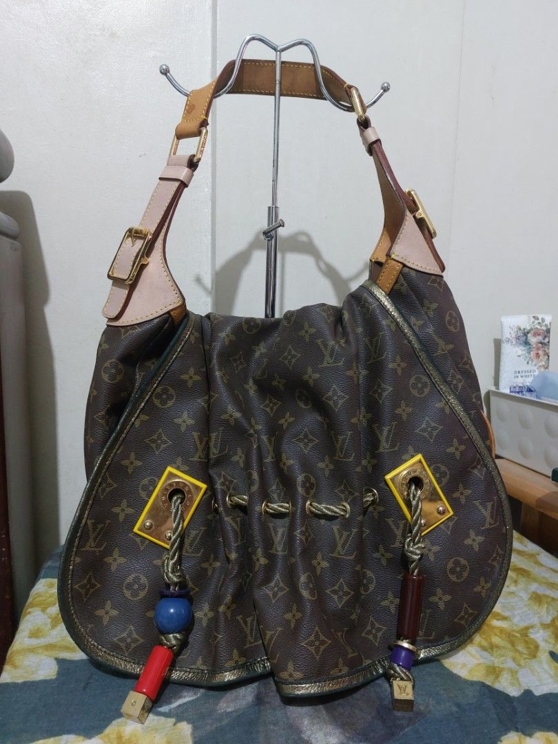 LV KALAHARI Large Monogram Hobo Bag (Category: Luxury Bags & Wallets) located in Las Pinas. Submitted by jmproperties (Listing ID 1404901509, Image 2). Description: Large size. In good condition..