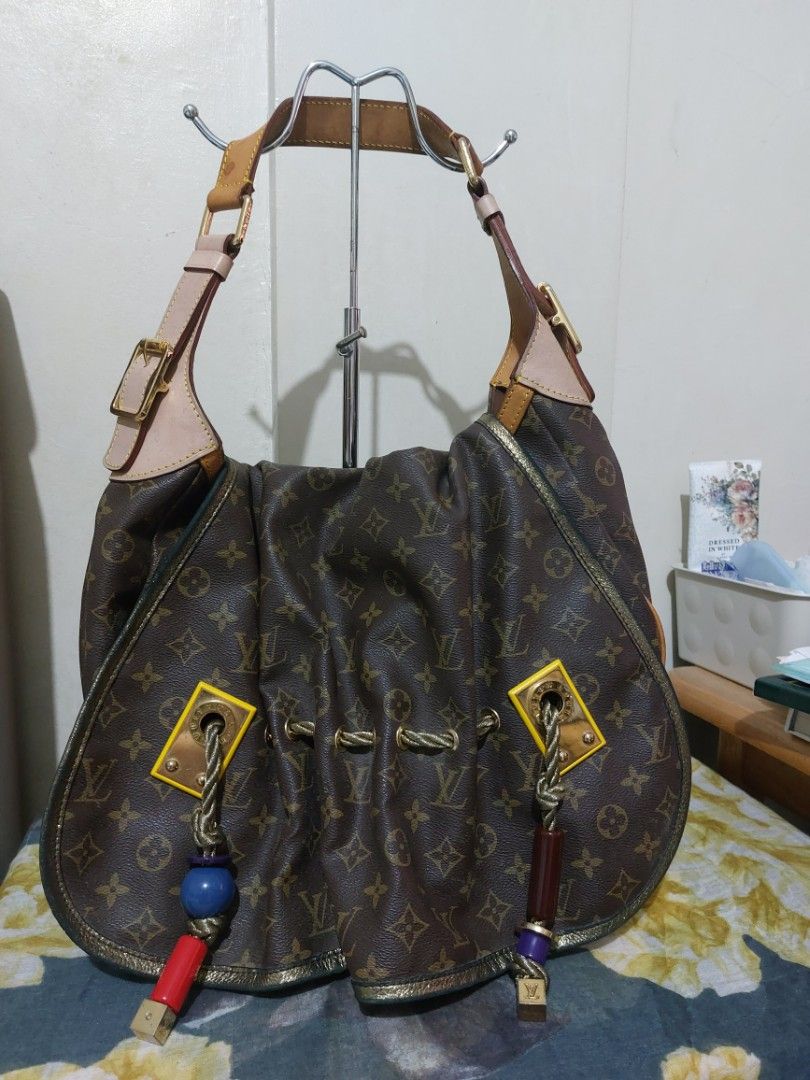 LV KALAHARI Large Monogram Hobo Bag (Category: Luxury Bags & Wallets) located in Las Pinas. Submitted by jmproperties (Listing ID 1404901509, Image 1). Description: Large size. In good condition..