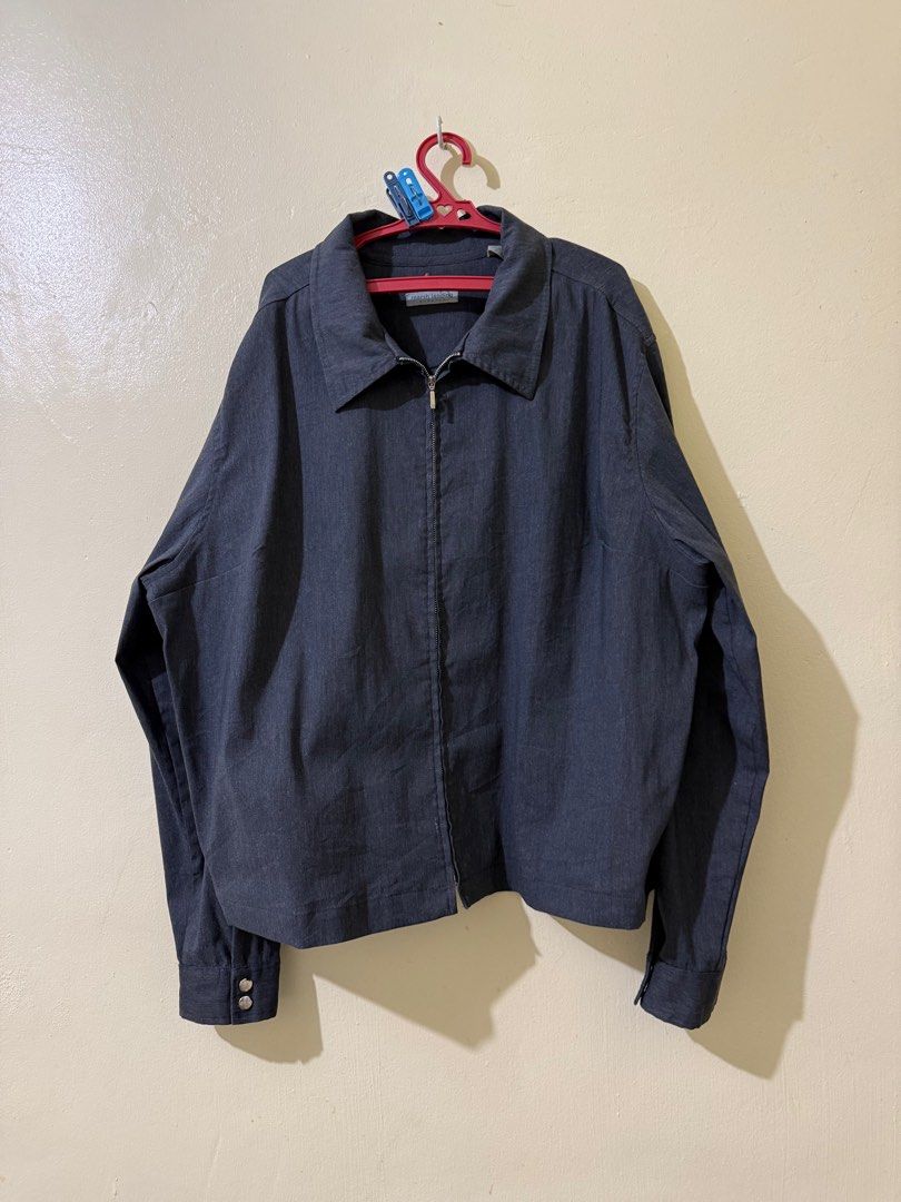 Marsh Landing Corporate Jacket (Category: Coats, Jackets and Outerwear) located in Los Banos. Submitted by elbideclutter (Listing ID 1404887946, Image 1). Description: Not sure sa sizing ng womens but for men it fits boxy on chubby M. Tho my 4’11 gf fits well on this.