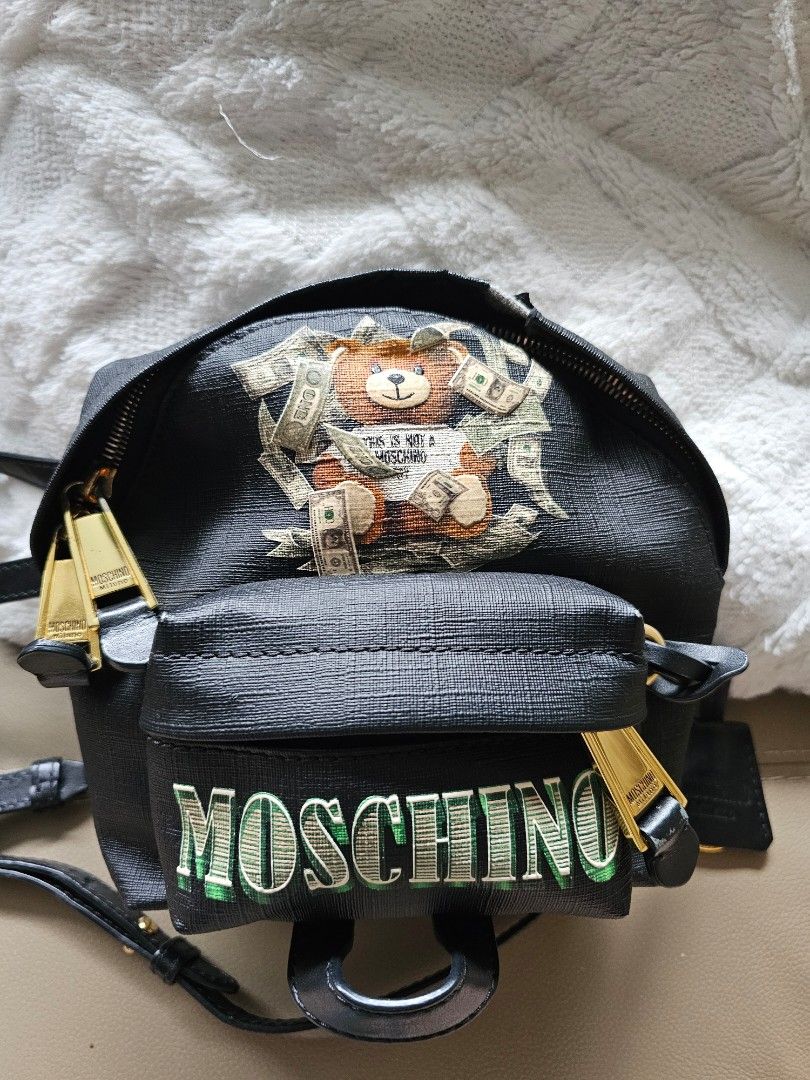 Mini Backpack (Category: Backpacks) located in Singapore. Submitted by tnpt.88 (Listing ID 1404855346, Image 2). Description: Only bag. The material is tearing and peeling, not for fussy buyer..