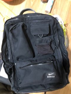 (Category: ) located in . Submitted by lampwears (Listing ID 1404883117, Image 1). Description: .
