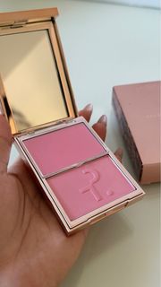 (Category: ) located in . Submitted by chellycloset__ (Listing ID 1404780946, Image 1). Description: .