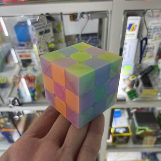 （分類：）位於 。 由 cubeshophk 提交（商品編號 1404886580，圖片 1）。簡介： 。