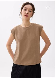 (Category: ) located in . Submitted by shoppreloveditem (Listing ID 1404858108, Image 1). Description: .