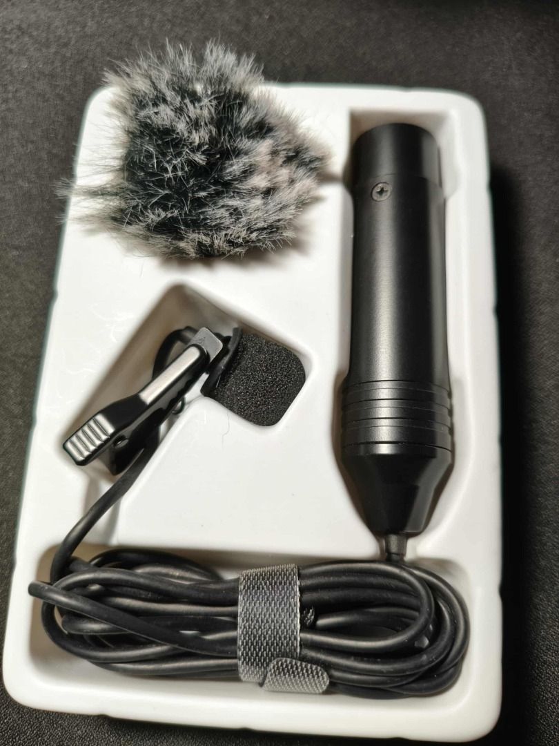 COMICA CVM-V02C XLR Cardioid Lavalier Microphone (Category: Microphones) located in Cavite. Submitted by techgamerdad3316 (Listing ID 1404930649, Image 2). Description: ⚠️NEGOTIABLE ⚠️FREE SHIPPING DELIVERY ➡️ Original Price: P1,300 ➡️ Selling Price: P1,000 ➡️ 100% working no issues ➡️ Needs 48v Phantom Power ➡️ Used not abused, used only for voice overs ➡️ With Win Muff free sponge windscreen ➡️ Complete with box and accessories (see pictures) ➡
