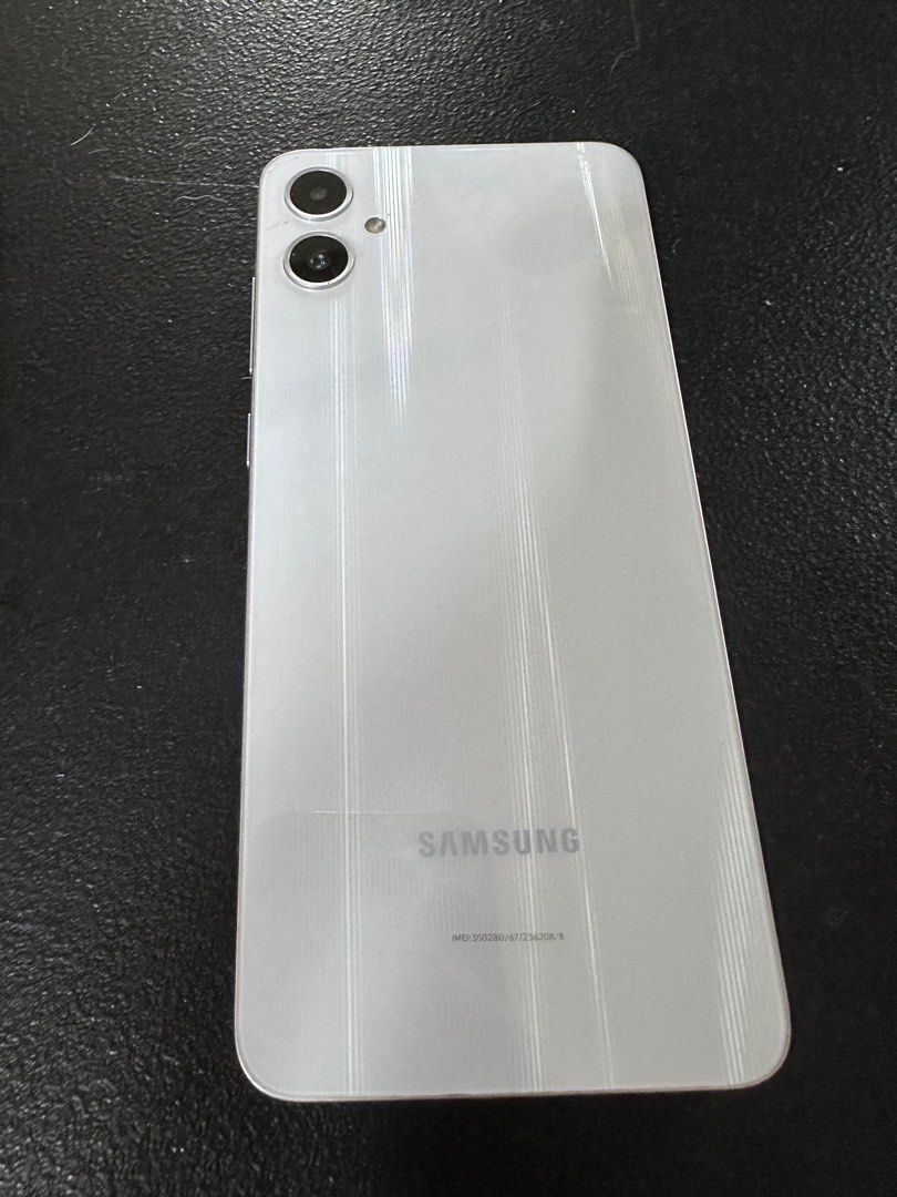 Samsung galaxy A05 (Category: Samsung) located in Taguig. Submitted by kitkat88boutique (Listing ID 1404856676, Image 2). Description: Back up phone only Hindi ginagamit I have every year free phone from my globe plan Kaya mliteral madaming phone.