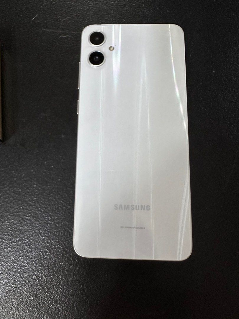 Samsung galaxy A05 (Category: Samsung) located in Taguig. Submitted by kitkat88boutique (Listing ID 1404856676, Image 3). Description: Back up phone only Hindi ginagamit I have every year free phone from my globe plan Kaya mliteral madaming phone.