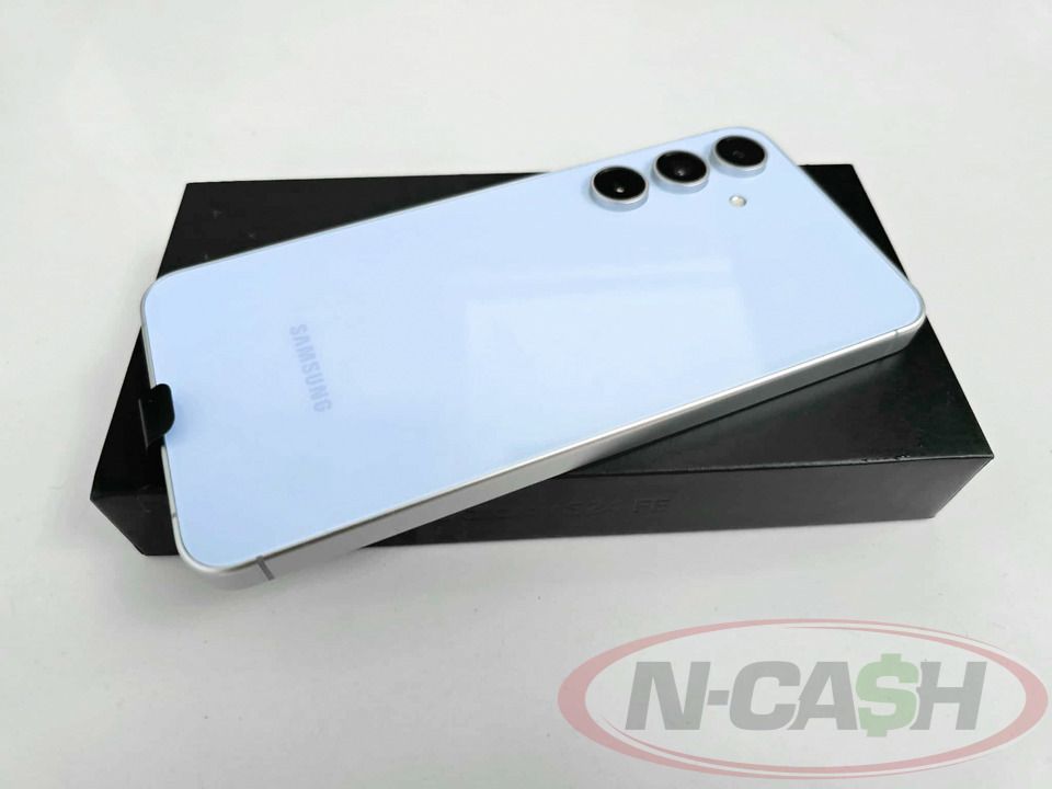 Samsung Galaxy S24 FE 256GB (Category: Samsung) located in Makati City. Submitted by luxury_by_ncash_2 (Listing ID 1404855269, Image 3). Description: N-Cash Pawnshop "Instant Cash for Bags, Watches, Cars, and Electronics" https://www.ncash-pawnshop-philippines.com/ Samsung Galaxy S24 FE 256GB SM-S712B/DS Blue Dual SIM slot Openline Local Samsung unit Brand new Opened for inspection only Complete retail package in original box PhP 19480 For more d