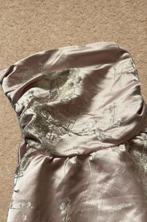 (Category: ) located in . Submitted by jcrewear (Listing ID 1404918691, Image 1). Description: .