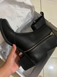 (Kategori: ) berada di . Dikirim oleh intanakmaliaa (ID iklan 1404913139, Gambar 1). Deskripsi: .