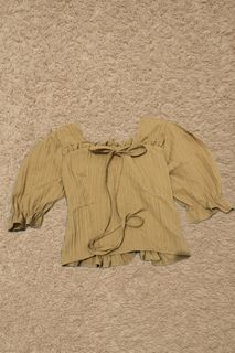 (Category: ) located in . Submitted by jcrewear (Listing ID 1404925477, Image 1). Description: .