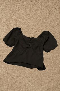 (Category: ) located in . Submitted by jcrewear (Listing ID 1404925921, Image 1). Description: .