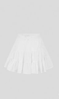 (Category: ) located in . Submitted by cloudwardrobe (Listing ID 1404930405, Image 1). Description: .