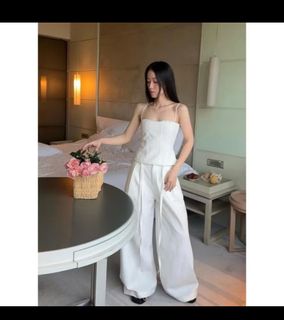 (Category: ) located in . Submitted by thegiftshop.sg (Listing ID 1404893736, Image 1). Description: .