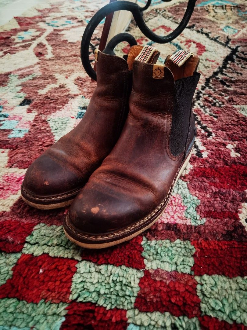 Visvim Brown Chelsea Boots (Category: Boots) located in Quezon City. Submitted by migz.consengco (Listing ID 1404869129, Image 3). Description: Visvim Chelsea Size US 9 Authentic Good Condition Selling only at 10k Meet up sa Quezon City Commonwealth Ave.
