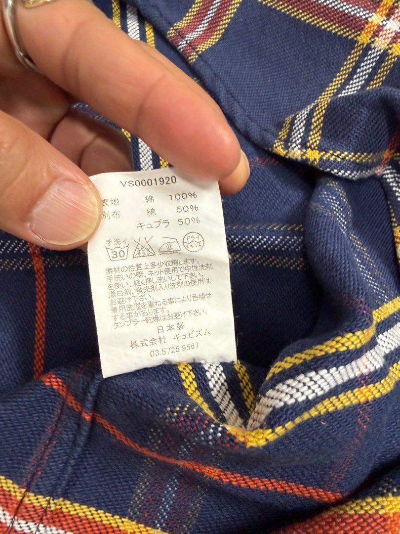Visvim Flannel （分類：T-shirt、恤衫、有領衫）位於 Hong Kong。 由 onsmu 提交（商品編號 1404900515，圖片 5）。簡介： Visvim Flannel size 2 肩42 胸50 長72 䄂56 。