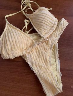 (Category: ) located in . Submitted by prelovedbysco (Listing ID 1404885854, Image 1). Description: .
