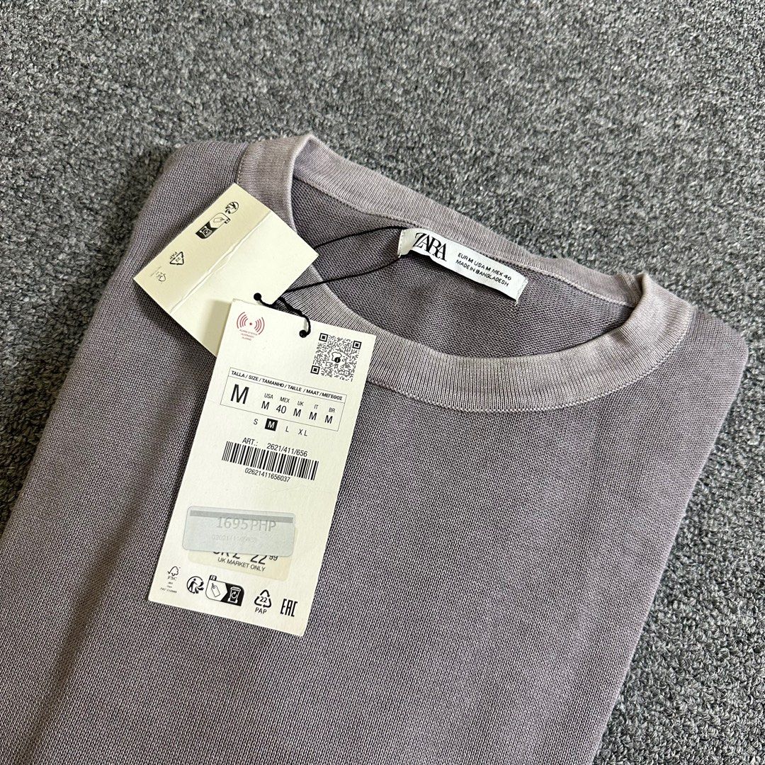 Zara Knit Tshirt in Washed Gray (Category: Tshirts & Polo Shirts ) located in Quezon City. Submitted by leaneder23 (Listing ID 1404856442, Image 2). Description: Zara Washed Gray Tshirt Brand New Bought at SM Megamall Nice fabric and fitting Length: 26 inches Width: 23 inches (Perfume not included) Location: Quezon City RFS: Decluttering .