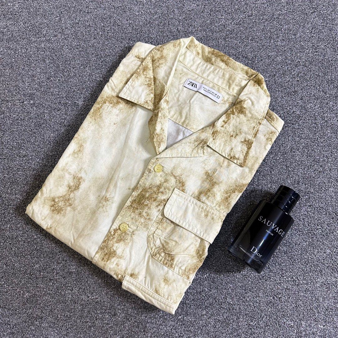 Zara Short Sleeve Polo (Category: Tshirts & Polo Shirts ) located in Quezon City. Submitted by leaneder23 (Listing ID 1404853899, Image 1). Description: Zara Polo Used once only Bought at SM Megamall Srp is around ₱2,595 to ₱2,995 Length: 26 inches Width: 23 inches (Perfume not included) Location: Quezon City RFS: Decluttering .