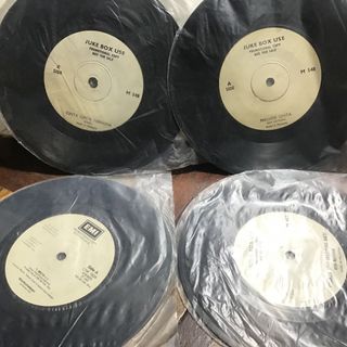 MALAY VINYL RECORD PIRING HITAM Collection item 2