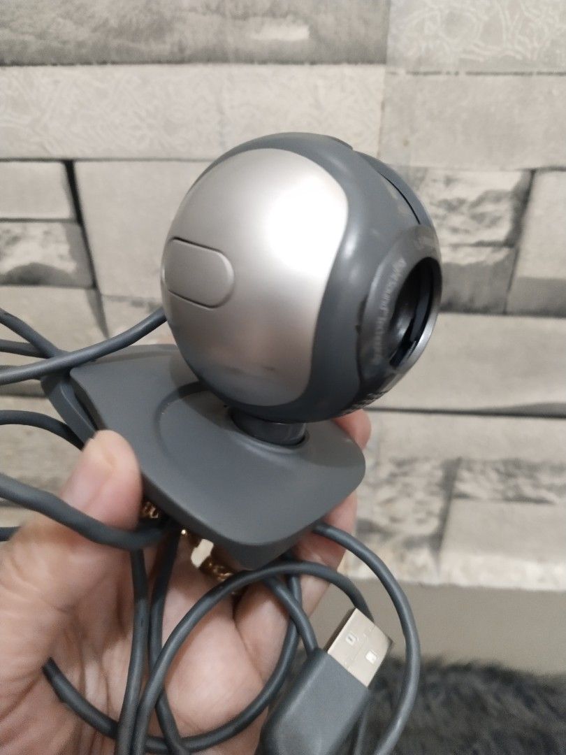 Affordable Logitech USB Webcam 😍👌 (Category: Webcams) located in Malolos. Submitted by afford.japan (Listing ID 1405035436, Image 2). Description: Affordable Logitech USB Webcam 😍👌.