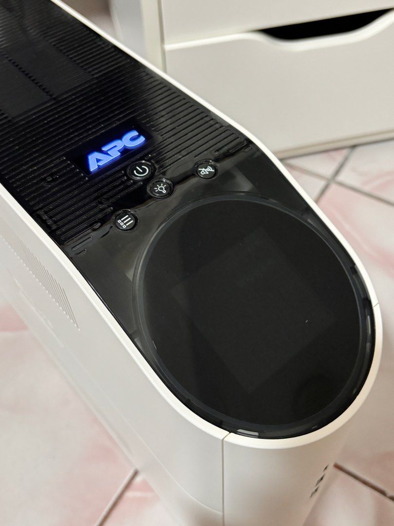 APC Back-UPS Pro BGM2200-MSX (Category: Other Accessories) located in Mandaluyong City. Submitted by makeup_goods (Listing ID 1405098663, Image 1). Description: Sample lang yung sa photo. Ang sinisell po is color Black. Brand new .