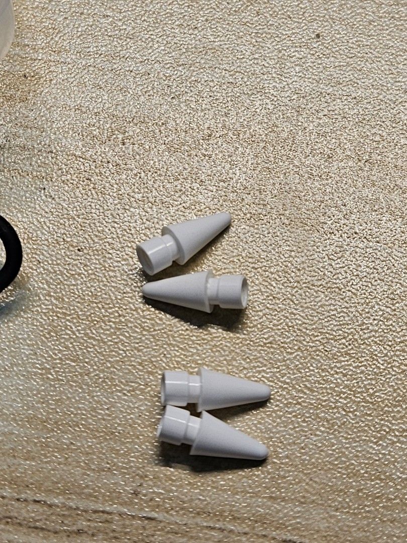 Apple Pencil Tips (Good as Original) (Category: Other Accessories) located in Muntinlupa City. Submitted by a.mnl (Listing ID 1405125095, Image 2). Description: - New Dupe to original 4pcs. - New Metal tip 2pcs. - Pre-loved Metal tip - free with any pair Pair with 2 pcs. is Php 300 Get all for Php750.