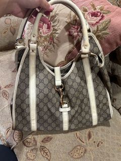 (Category: ) located in . Submitted by anything_bags21 (Listing ID 1404978083, Image 1). Description: .