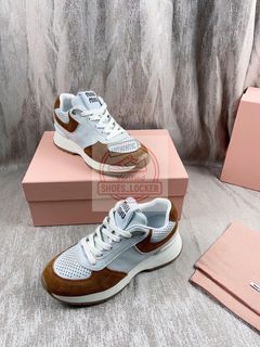 (Category: ) located in . Submitted by shoes.locker (Listing ID 1405059805, Image 1). Description: .