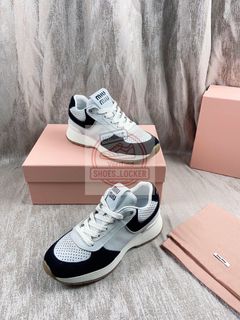 (Category: ) located in . Submitted by shoes.locker (Listing ID 1405060139, Image 1). Description: .