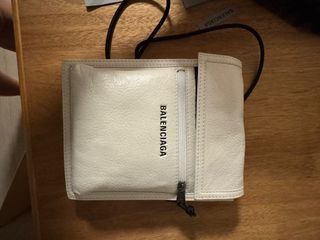 （分類：）位於 。 由 aaavissss 提交（商品編號 1405137272，圖片 1）。簡介： 。