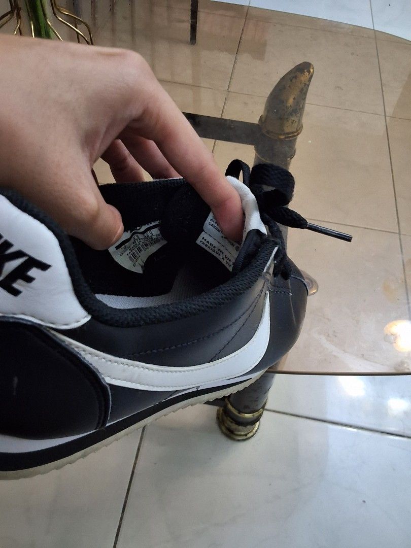Black Nike Cortez (negotiable) (Category: Sneakers) located in Kabankalan. Submitted by jayejaye29 (Listing ID 1405118045, Image 3). Description: super spike pa po malalaman na orig talaga price is negotiable .