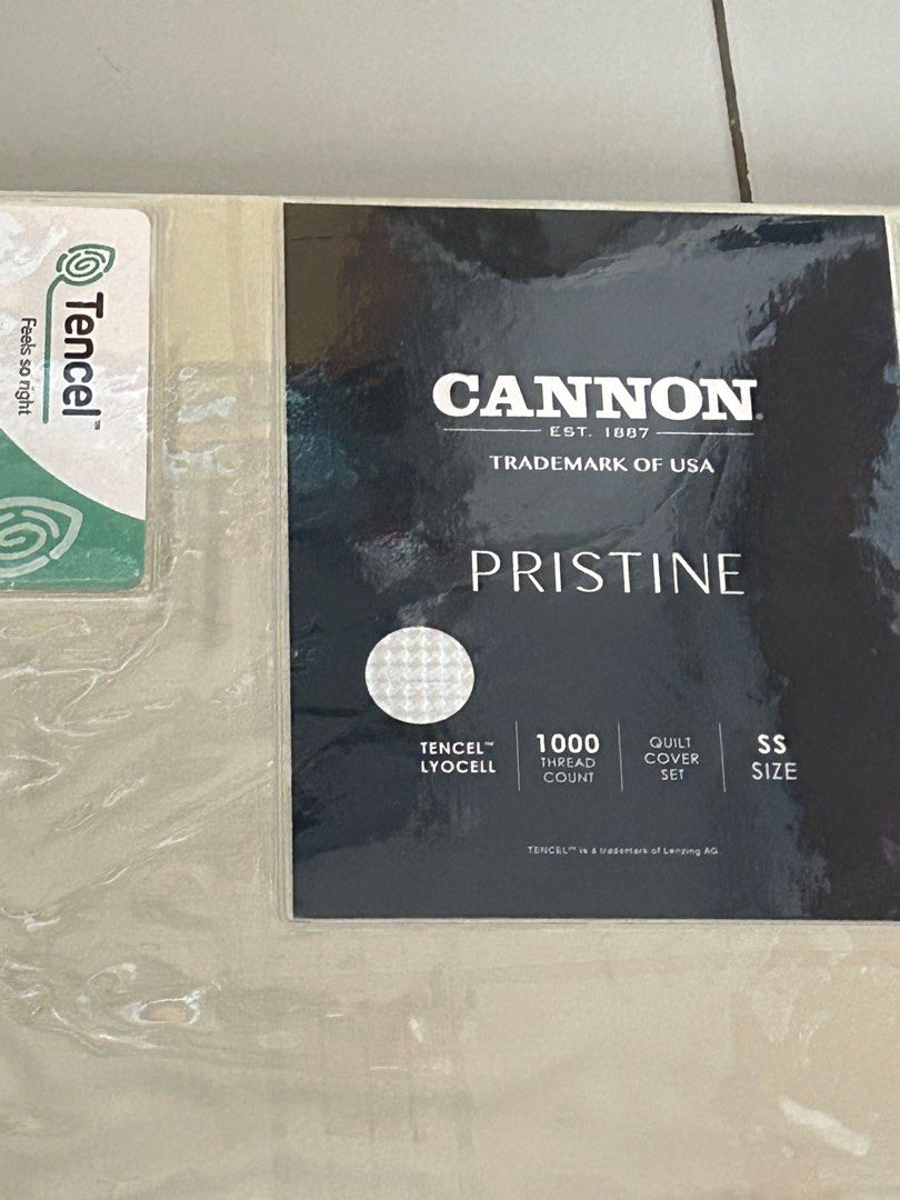 Cannon Pristine Belvon Tencel Quilt Cover Set (Category: Bedding & Towels) located in Singapore. Submitted by maplewinter (Listing ID 1405046462, Image 2). Description: Super single. Self collect at Jurong West.