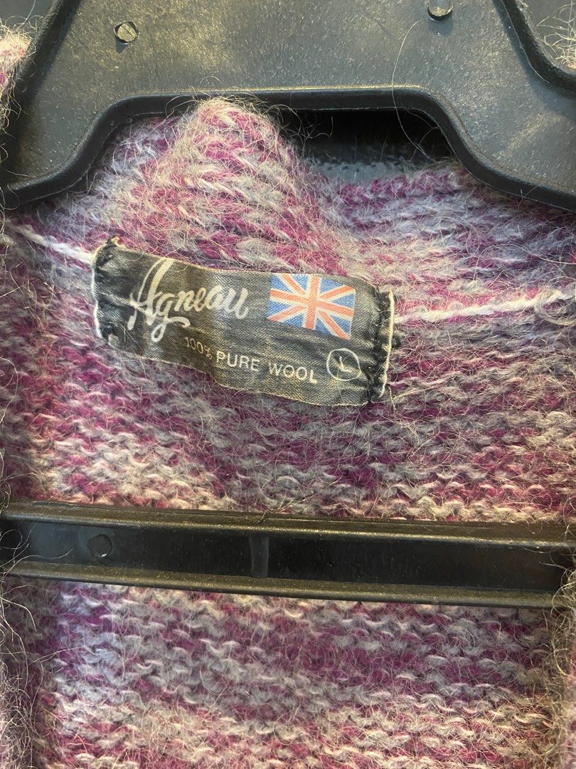 Cardigan sleeveless 100% pure wool (Category: Sleeveless) located in Quezon City. Submitted by bebothann (Listing ID 1405012934, Image 2). Description: Fushia gray combine color 100% pure wool Large Made in UK sleeveless Unisex Shipping fee c/ o buyer.