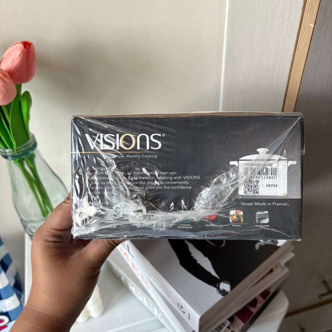 Corelle Visions - 0.8L Covered Versa Pot (Category: Cookware & Accessories) located in Manila. Submitted by on-trendfinds (Listing ID 1405070097, Image 3). Description: Brand new and sealed.
