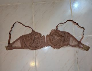 (Category: ) located in . Submitted by shanamis (Listing ID 1404998796, Image 1). Description: .