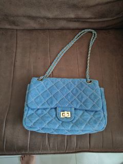 (Category: ) located in . Submitted by baglabel (Listing ID 1405042697, Image 1). Description: .