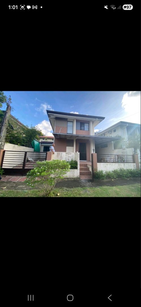 For rent in Avida Settings Nuvali (Category: Townhouse) located in Las Pinas. Submitted by mitchvinluan (Listing ID 1404984686, Image 1). Description: For rent townhouse in Avida Settings nuvali 3 bedrooms 2 toilets near Xavier school and Miriam college.