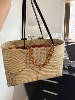 (Category: ) located in . Submitted by calliemanila (Listing ID 1405092436, Image 1). Description: .