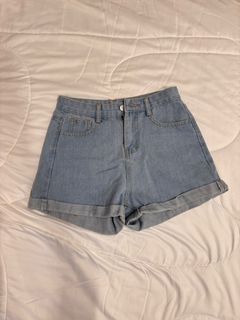(Category: ) located in . Submitted by charlctte (Listing ID 1405088195, Image 1). Description: .