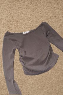 (Category: ) located in . Submitted by jcrewear (Listing ID 1404968359, Image 1). Description: .