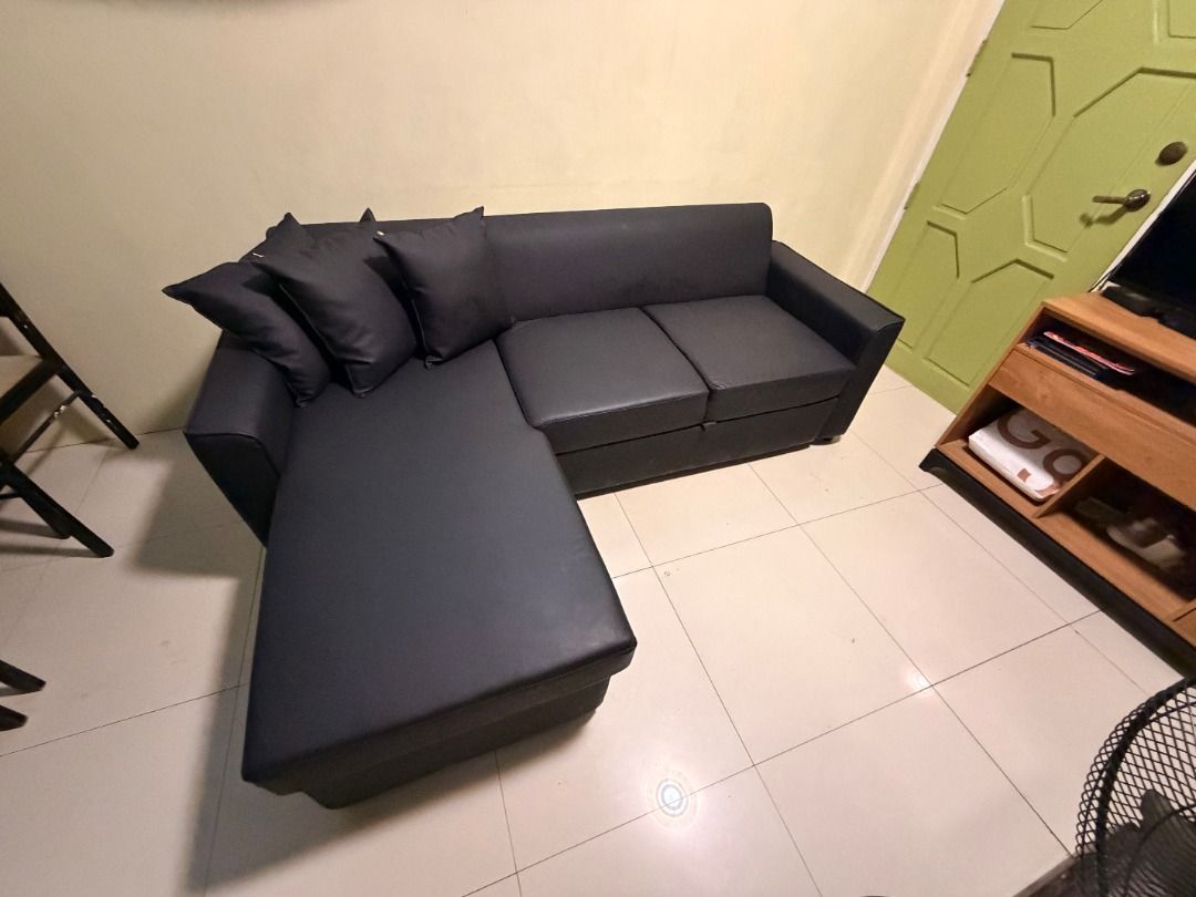 Mandaue Foam Hamilton Sofa Bed with Chaise Lounge (Category: Sofas) located in Quezon City. Submitted by chaelmangibin (Listing ID 1405095844, Image 2). Description: Selling our pre-loved Mandauefoam Sofa Bed with Chaise Lounge Storage Color: Tully Black Material: Leather This was only bought early this year RFS: The Sofa is, unfortunately, too big for our living area SRP is at P37,000, selling for 32,000 (still negotiable).